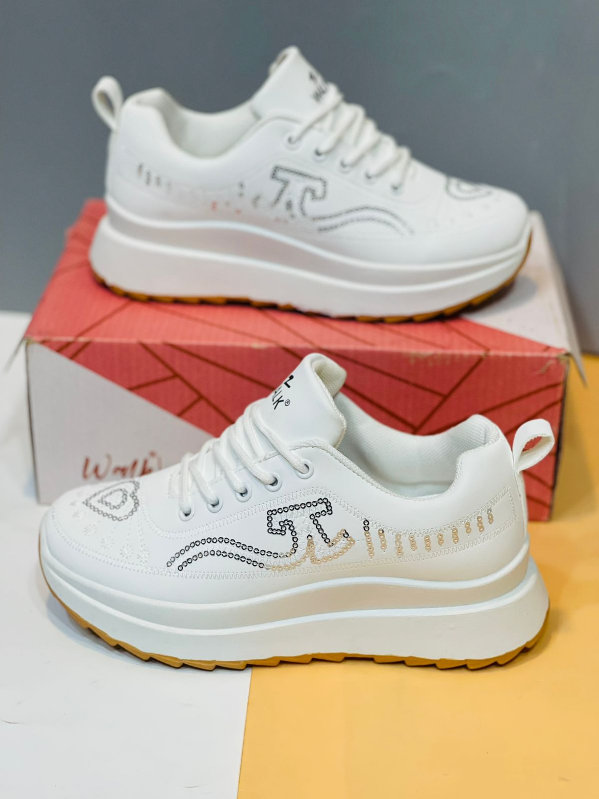 Girls Best Casual Nike Low-Top Sneakers – Many Coors Streetwear Style
