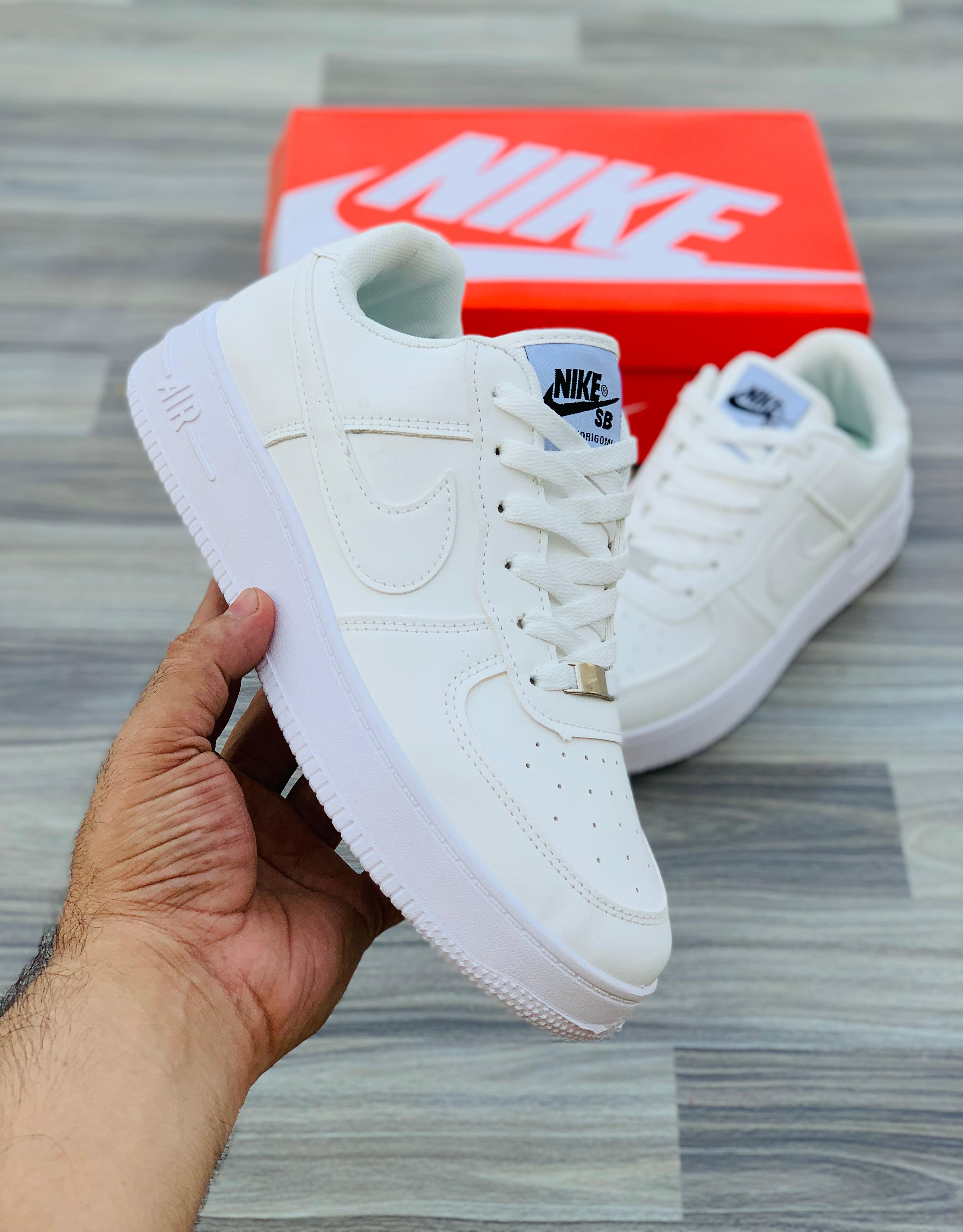 Nike Air Force 1 Men’s best Casual Low-Top Sneakers – Many Diffrent Colors Streetwear Style